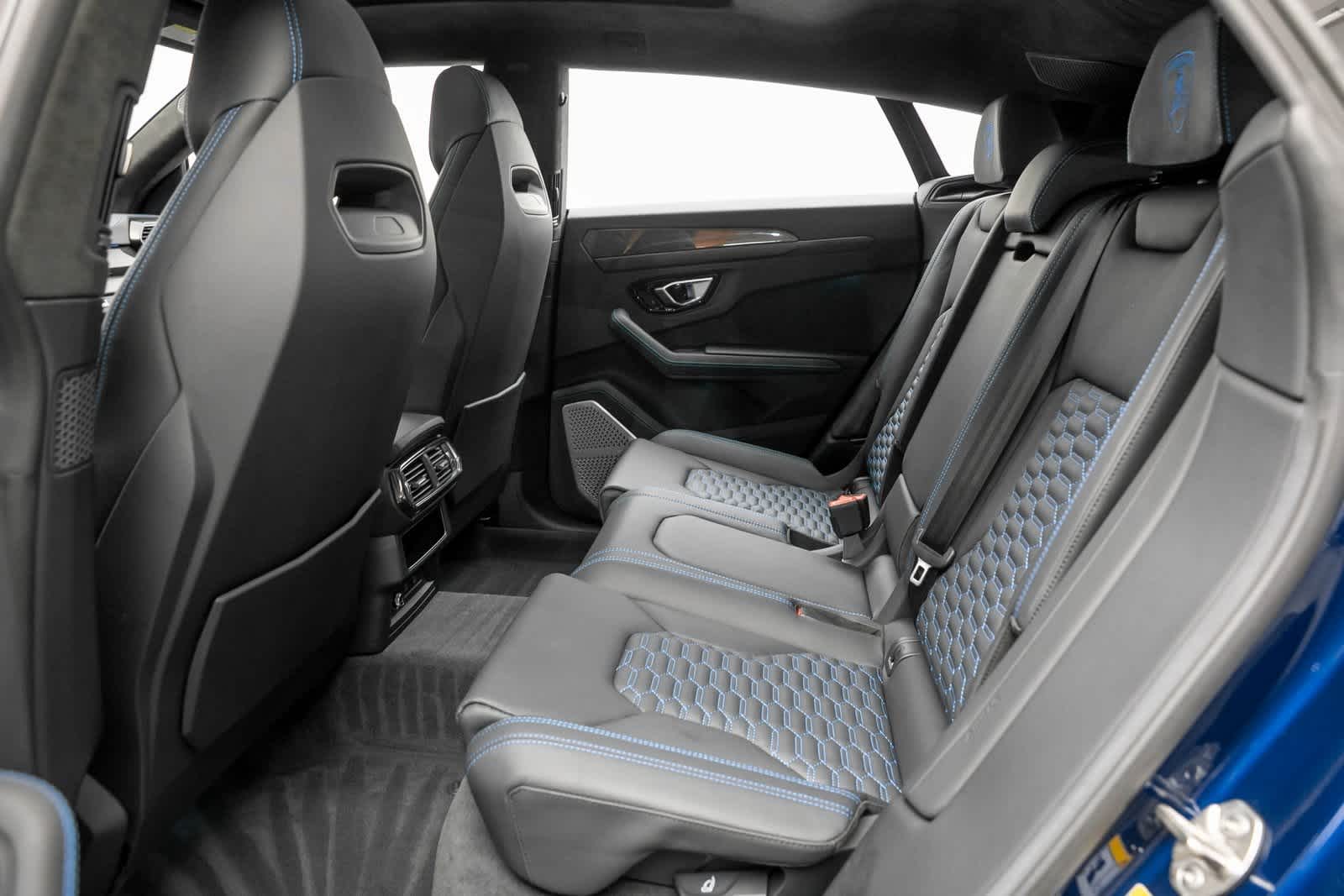 Thumbnail: 2022 Lamborghini Urus - 12