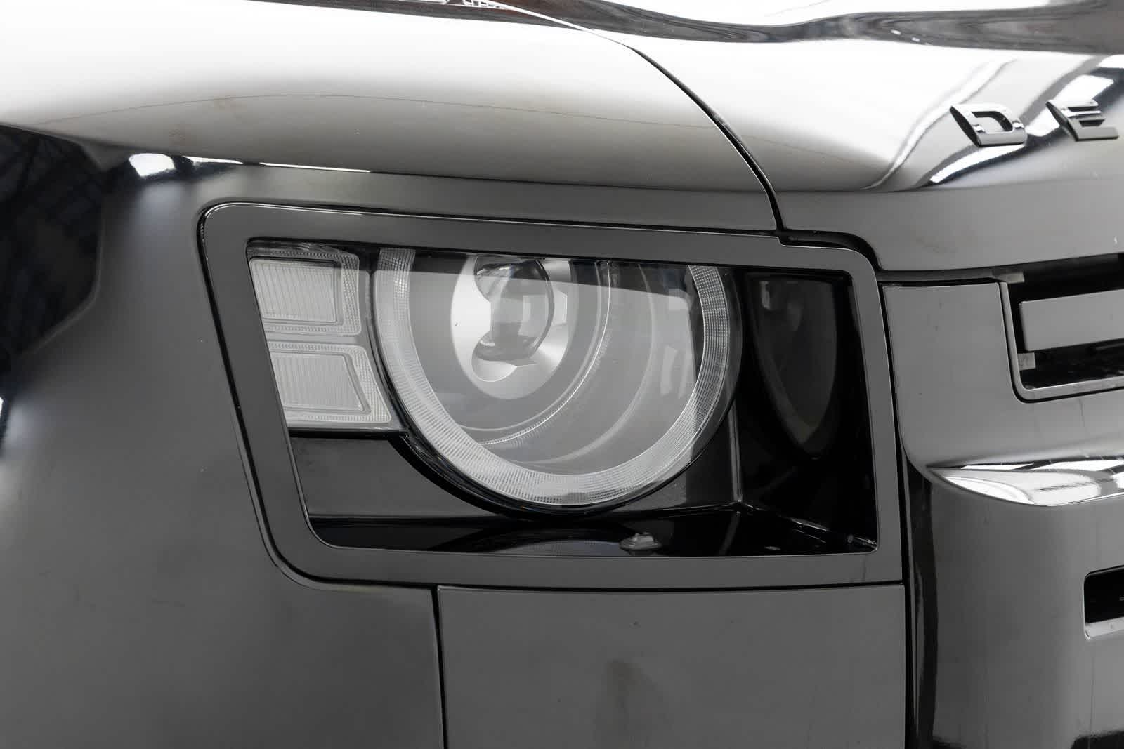 Thumbnail: 2025 Land Rover Defender - 47