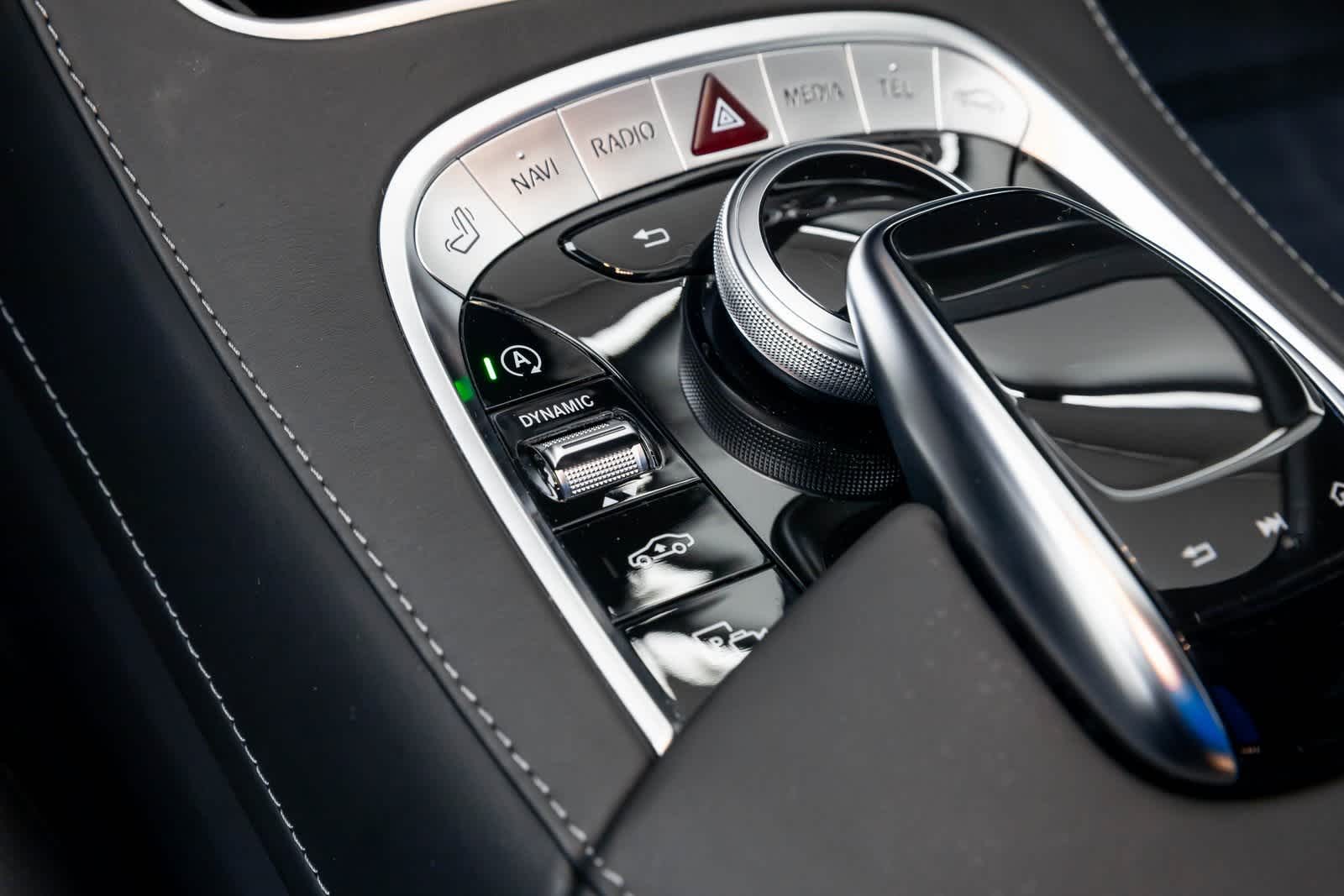 Thumbnail: 2020 Mercedes-Benz S-Class - 42