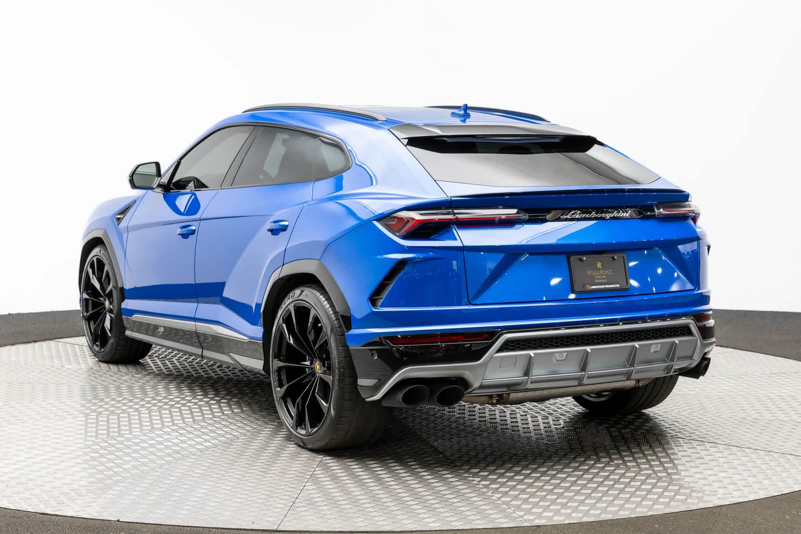 Thumbnail: 2019 Lamborghini Urus - 4
