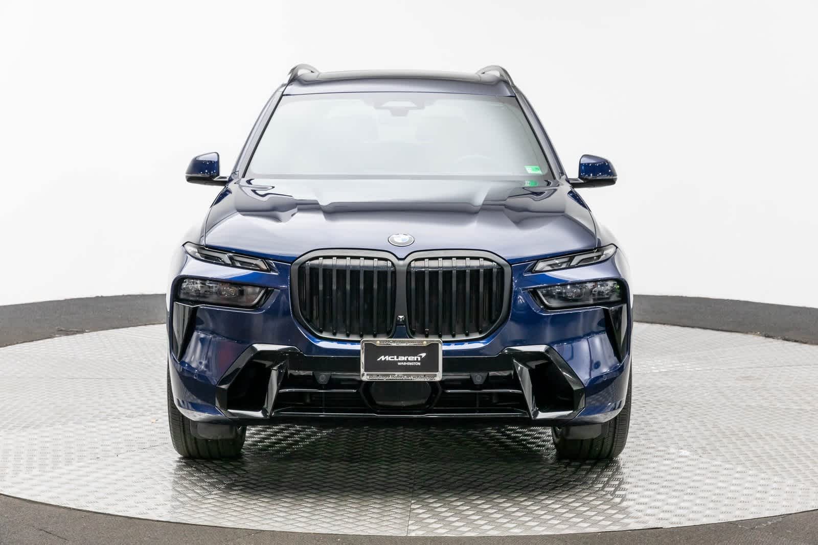 Thumbnail: 2023 BMW X7 - 6