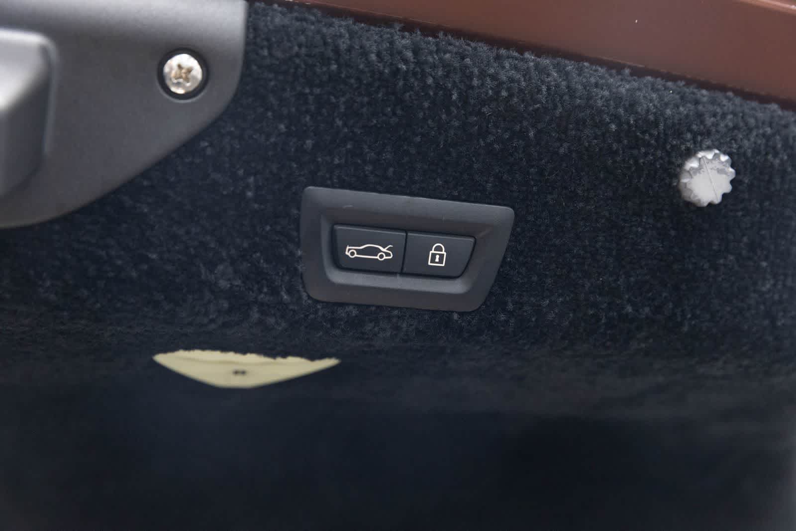 Thumbnail: 2013 Rolls-Royce Ghost - 38