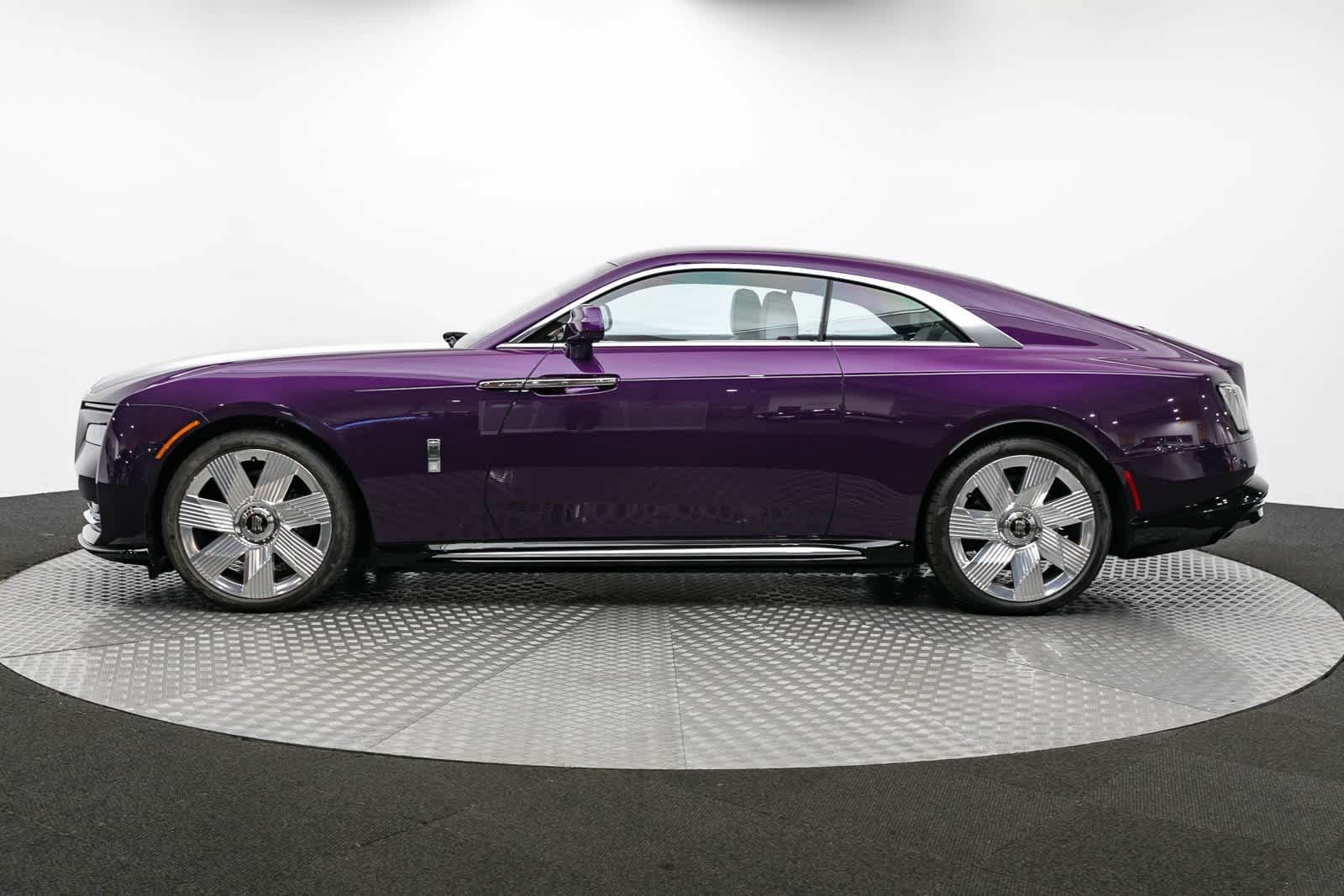 2024 Rolls-Royce Spectre Base 3