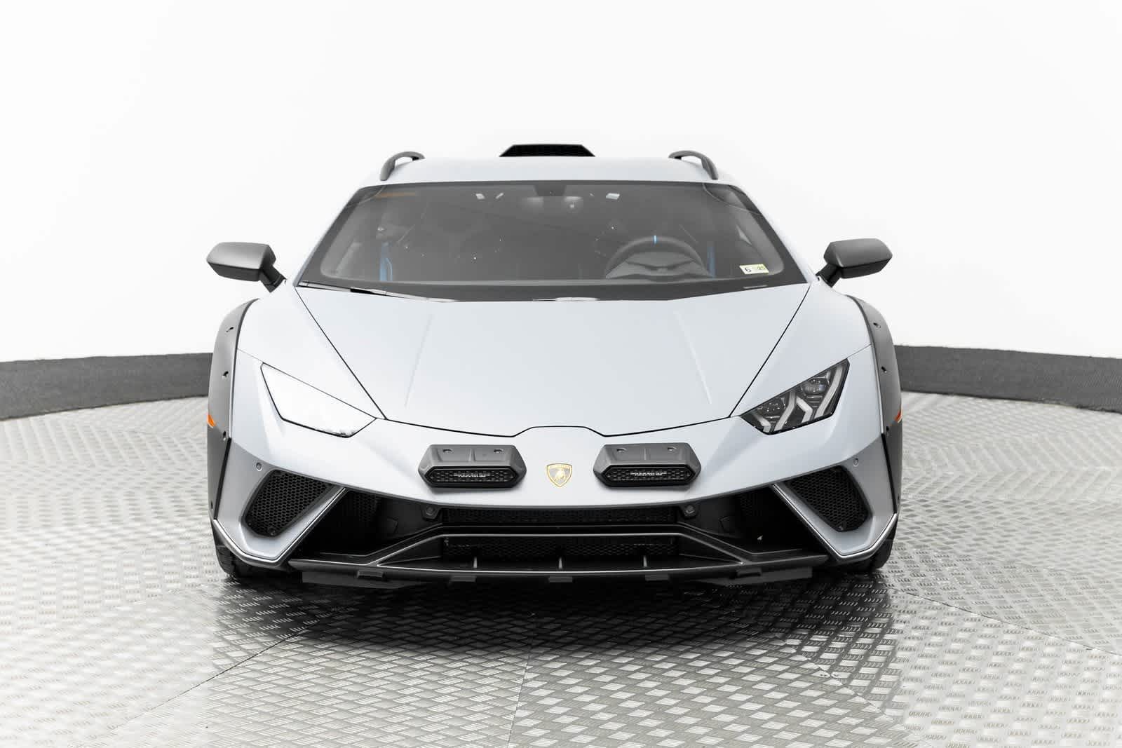 Thumbnail: 2024 Lamborghini Huracan - 6