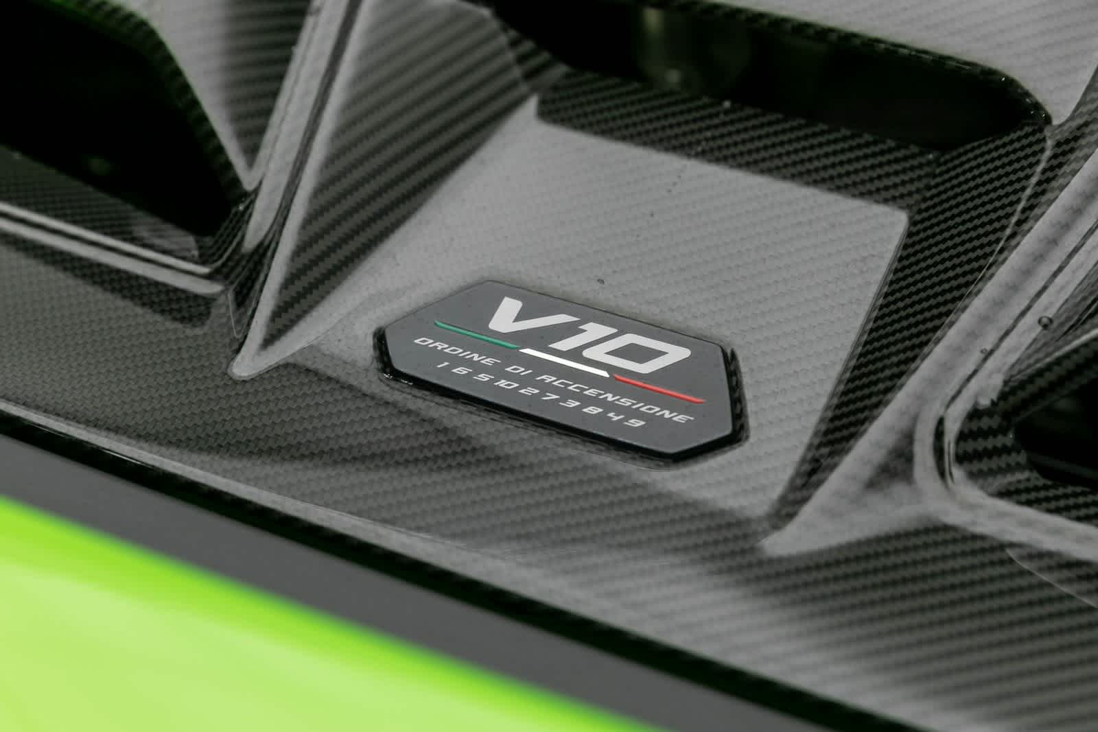 Thumbnail: 2023 Lamborghini Huracan - 35