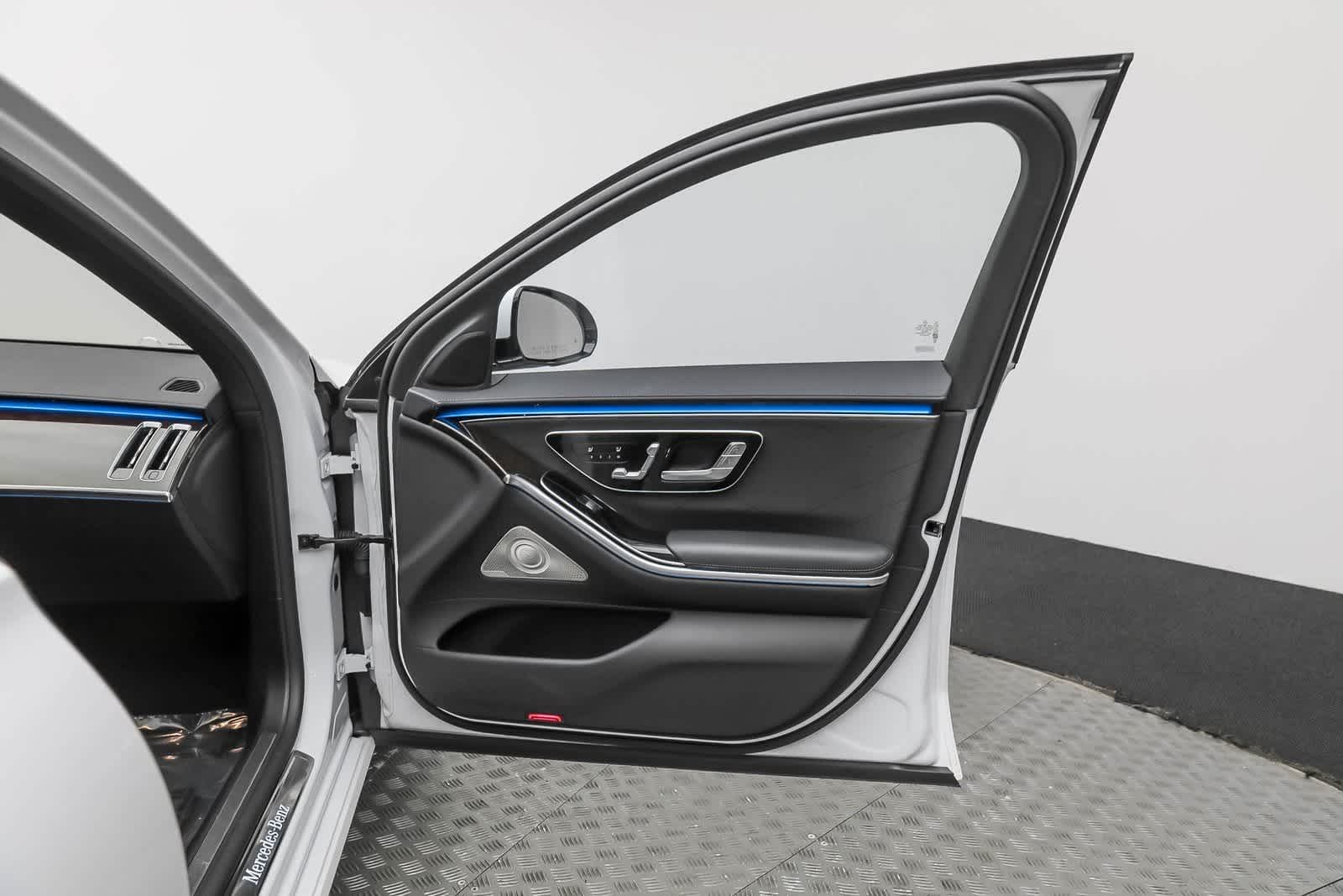 Thumbnail: 2024 Mercedes-Benz B-Class - 42