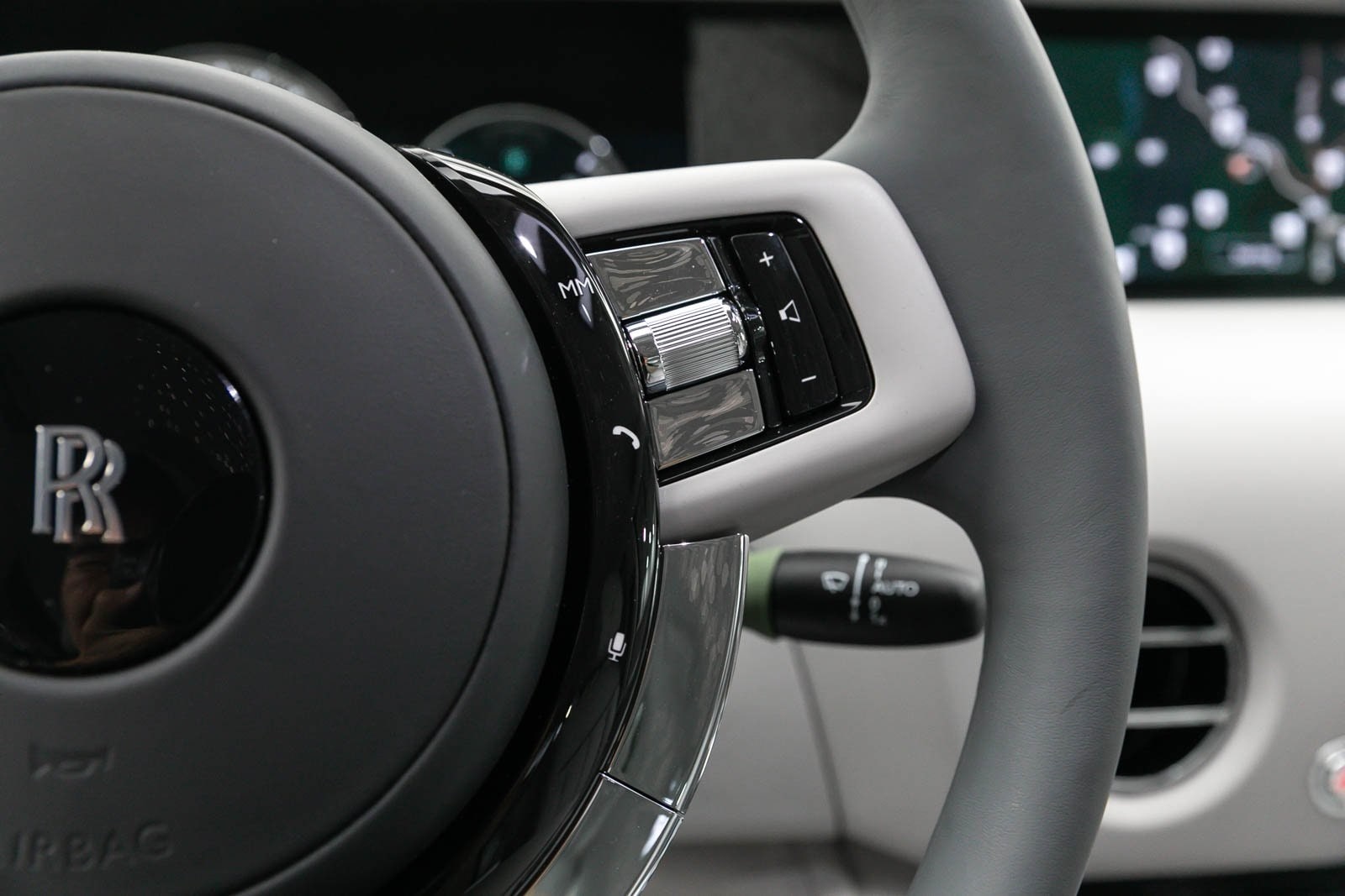 Thumbnail: 2024 Rolls-Royce Phantom - 18