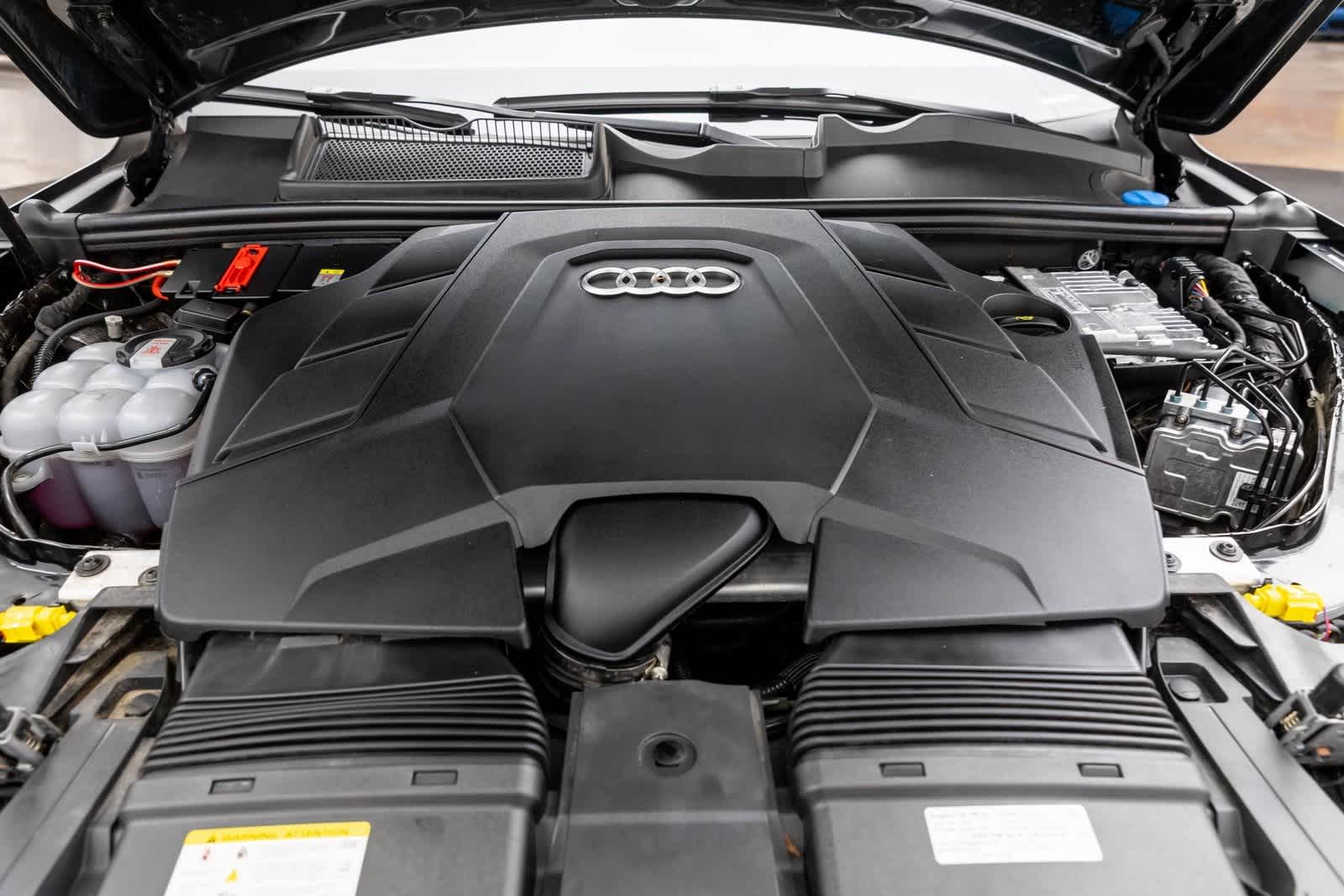 Thumbnail: 2025 Audi Q7 - 8