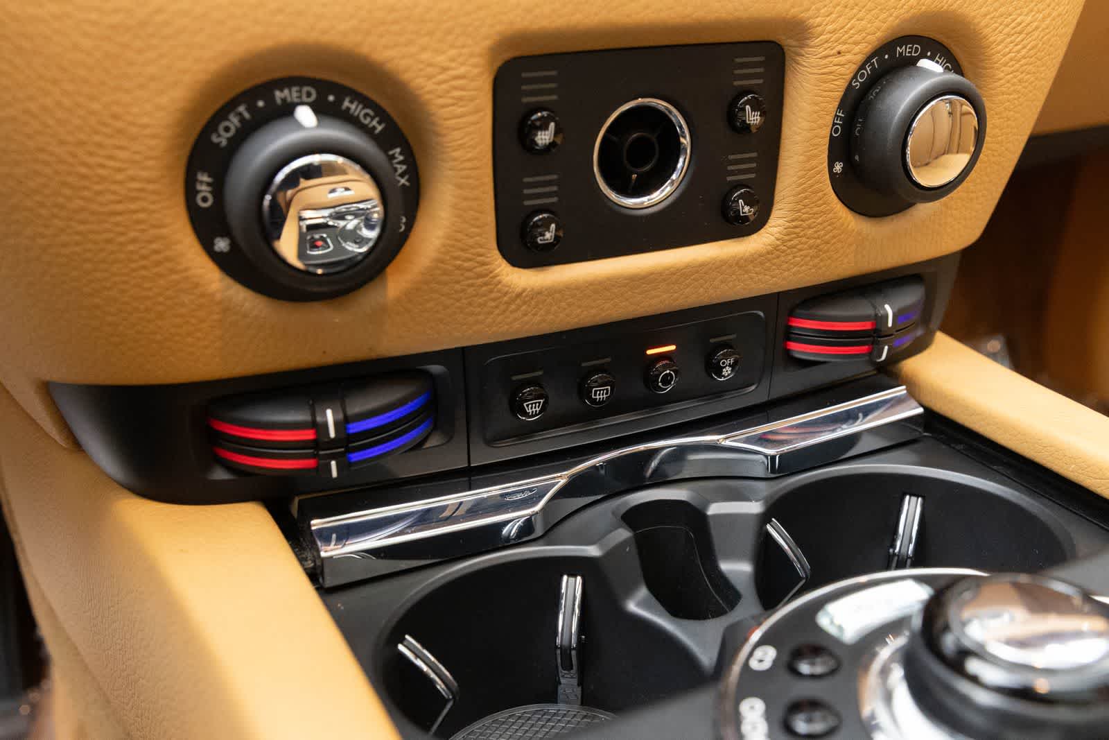 Thumbnail: 2013 Rolls-Royce Ghost - 28