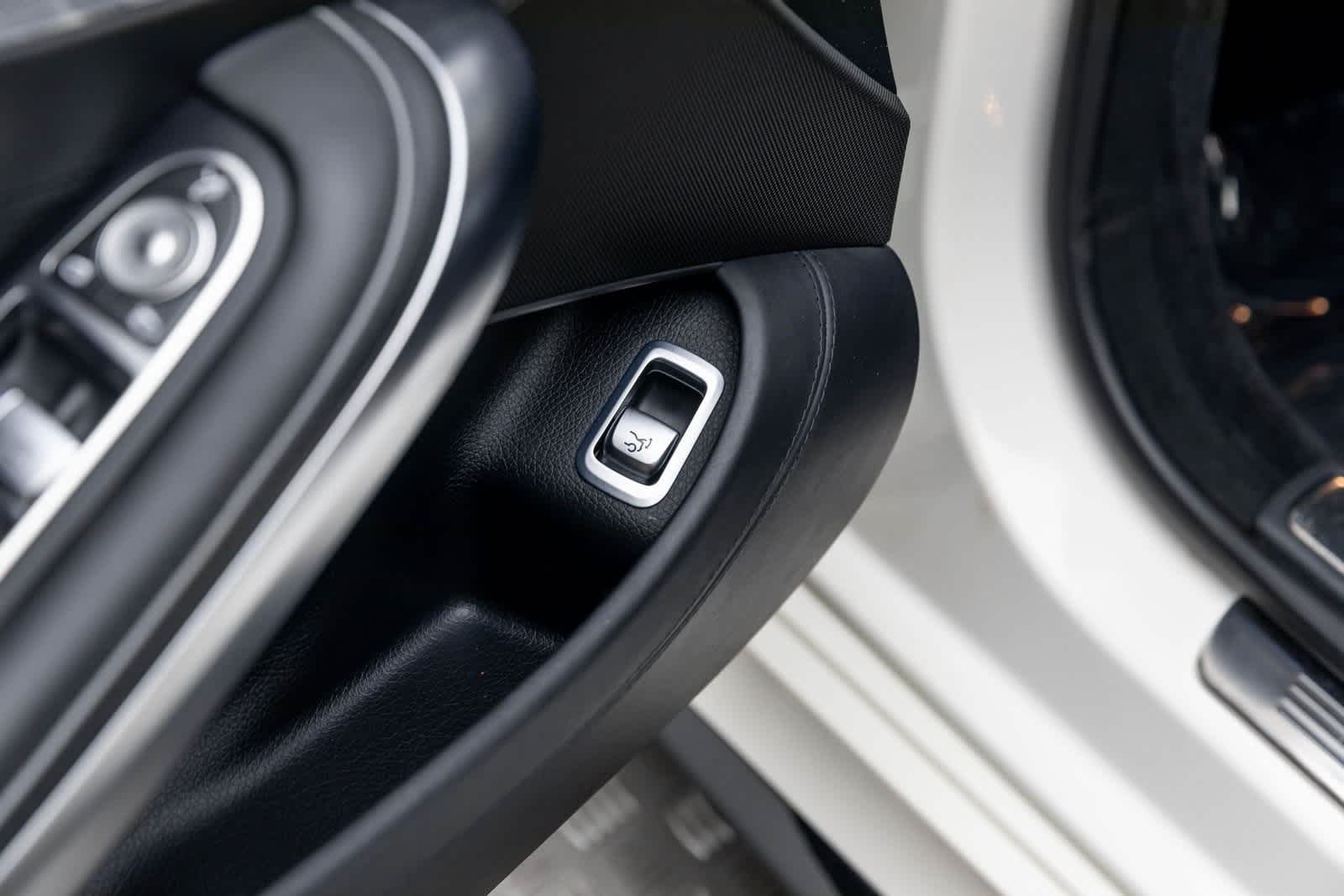 Thumbnail: 2019 Mercedes-Benz S-Class - 26