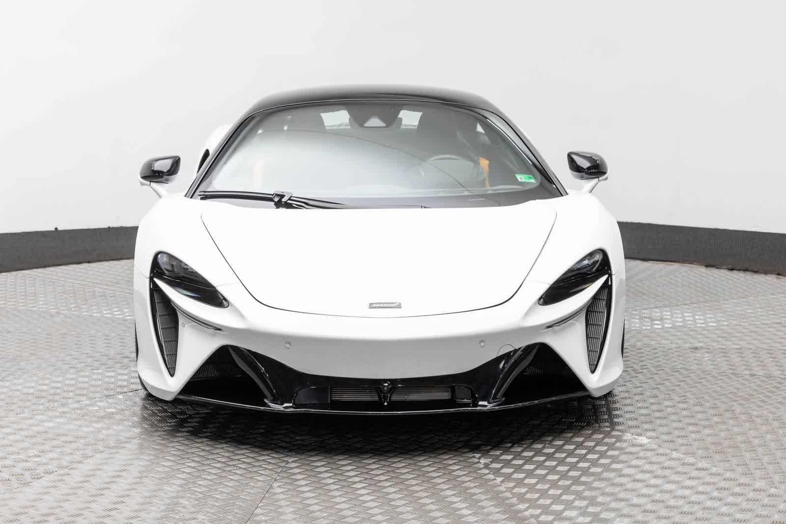 Thumbnail: 2023 Mclaren Artura - 6