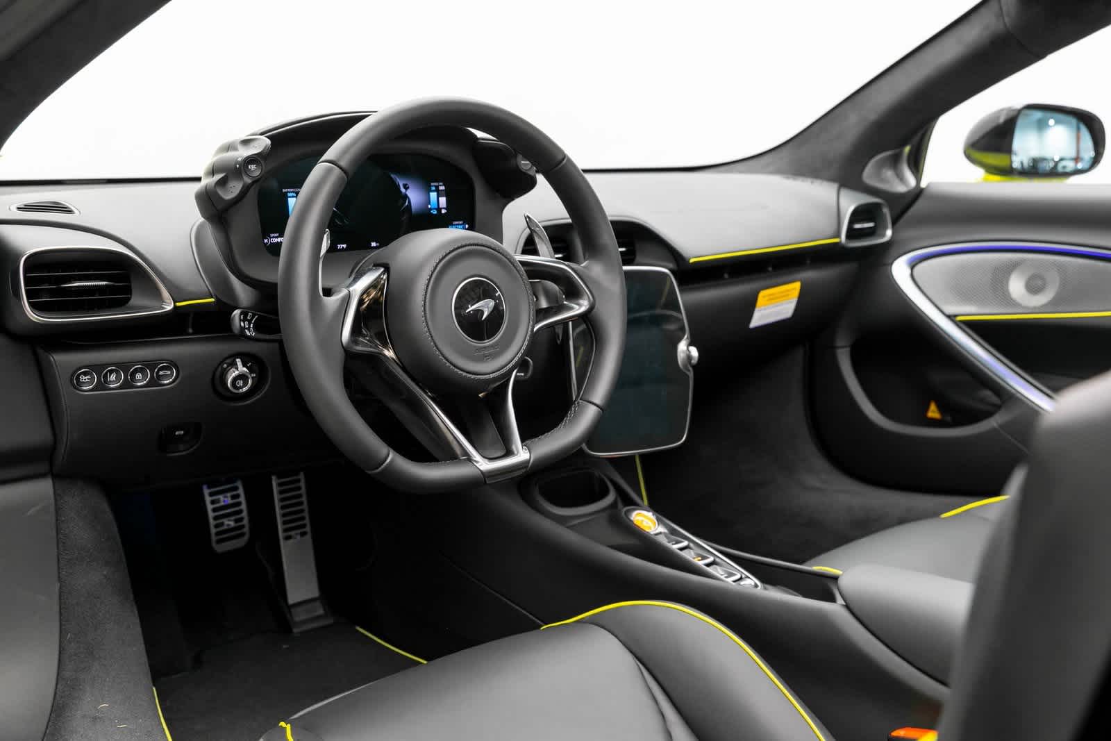 Thumbnail: 2025 Mclaren Artura - 2