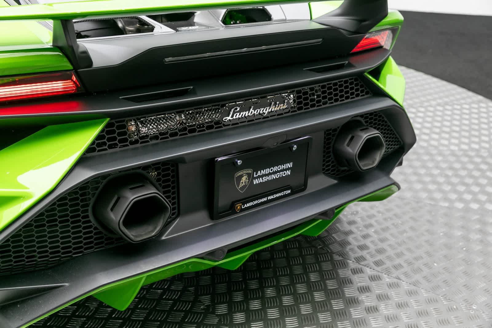Thumbnail: 2023 Lamborghini Huracan - 34