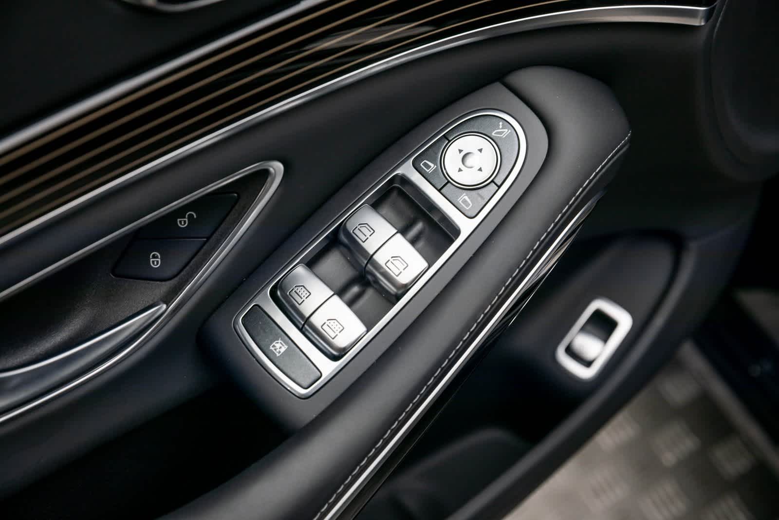 Thumbnail: 2020 Mercedes-Benz S-Class - 30