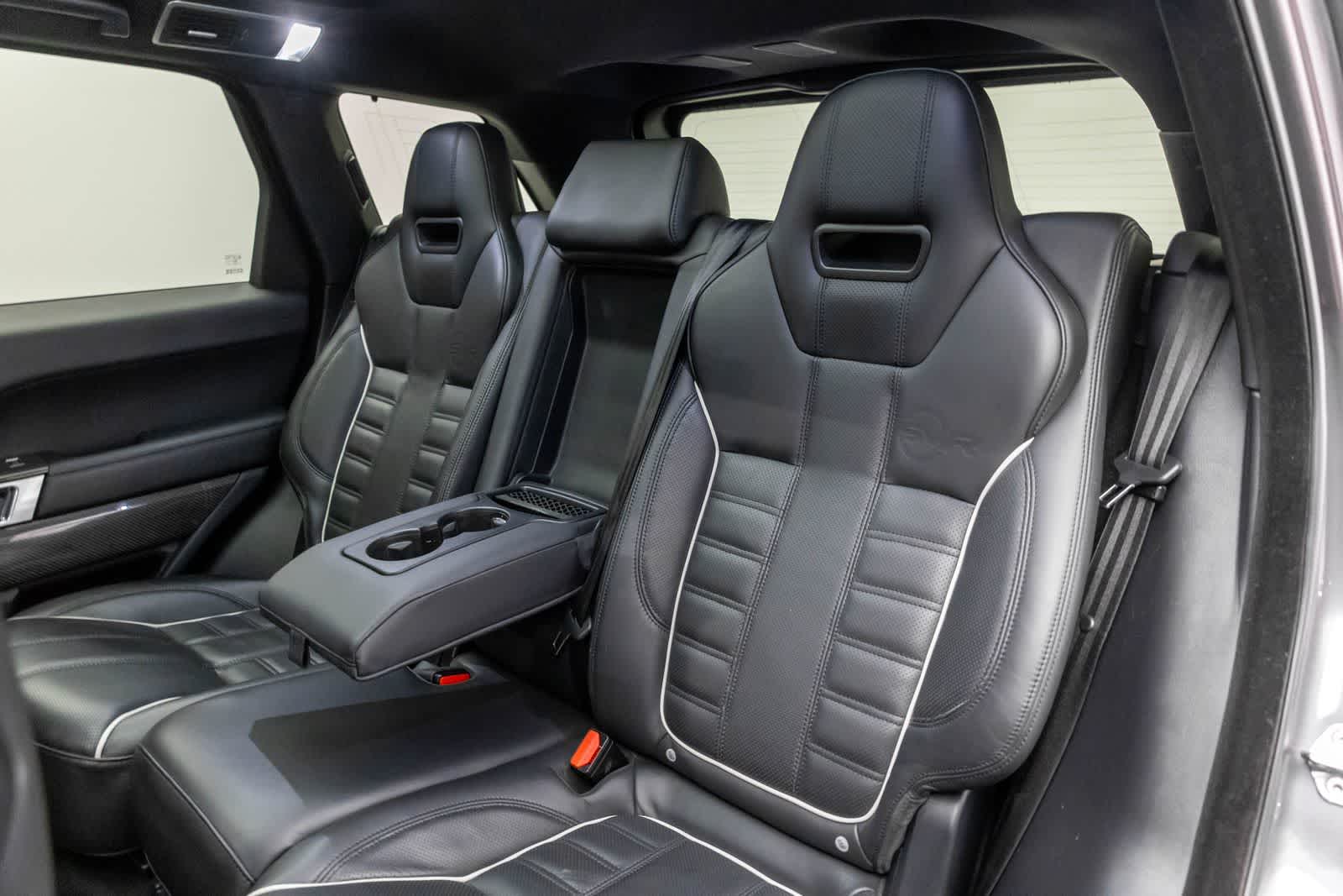 Thumbnail: 2017 Land Rover Range Rover Sport - 14