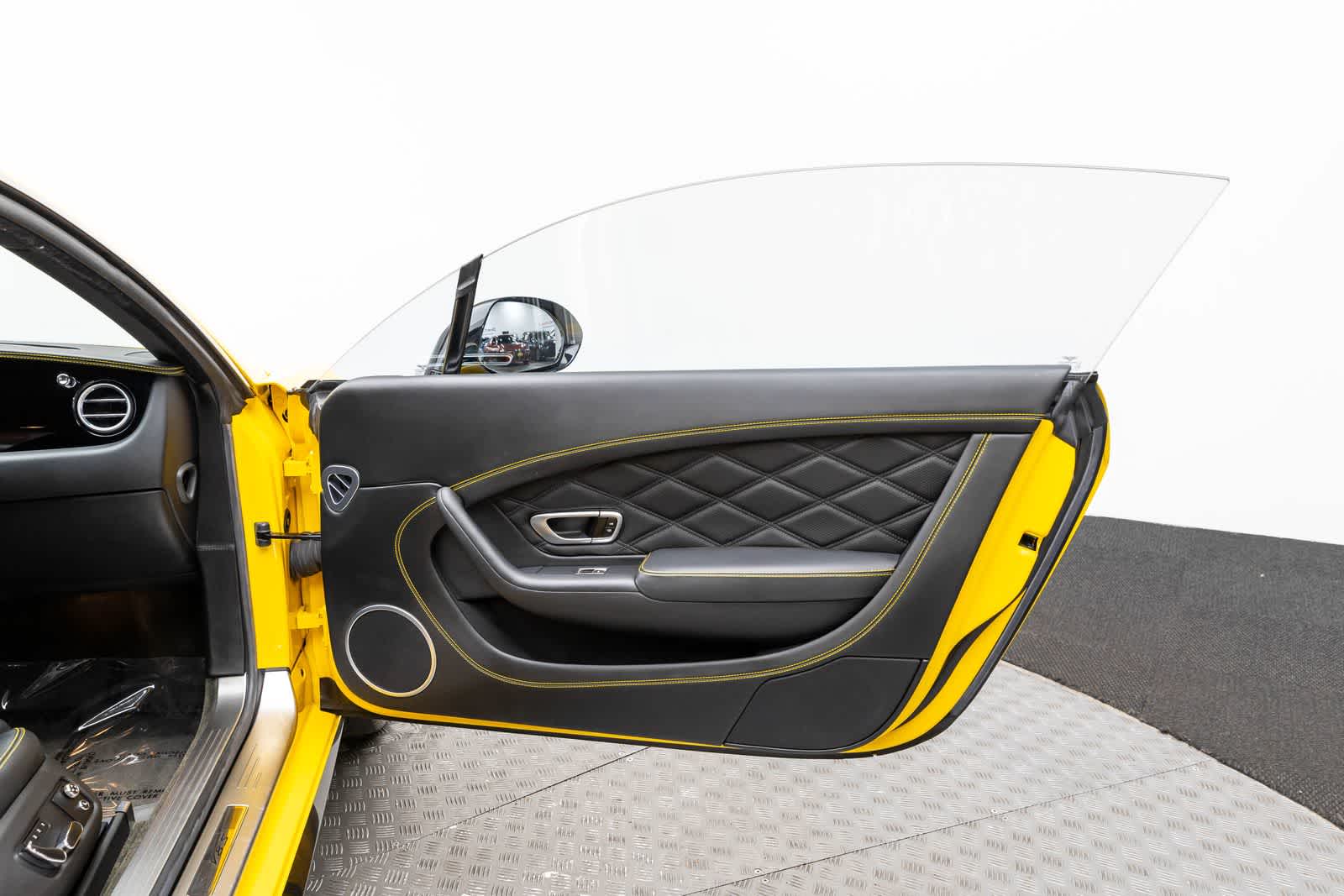 Thumbnail: 2014 Bentley Continental - 40