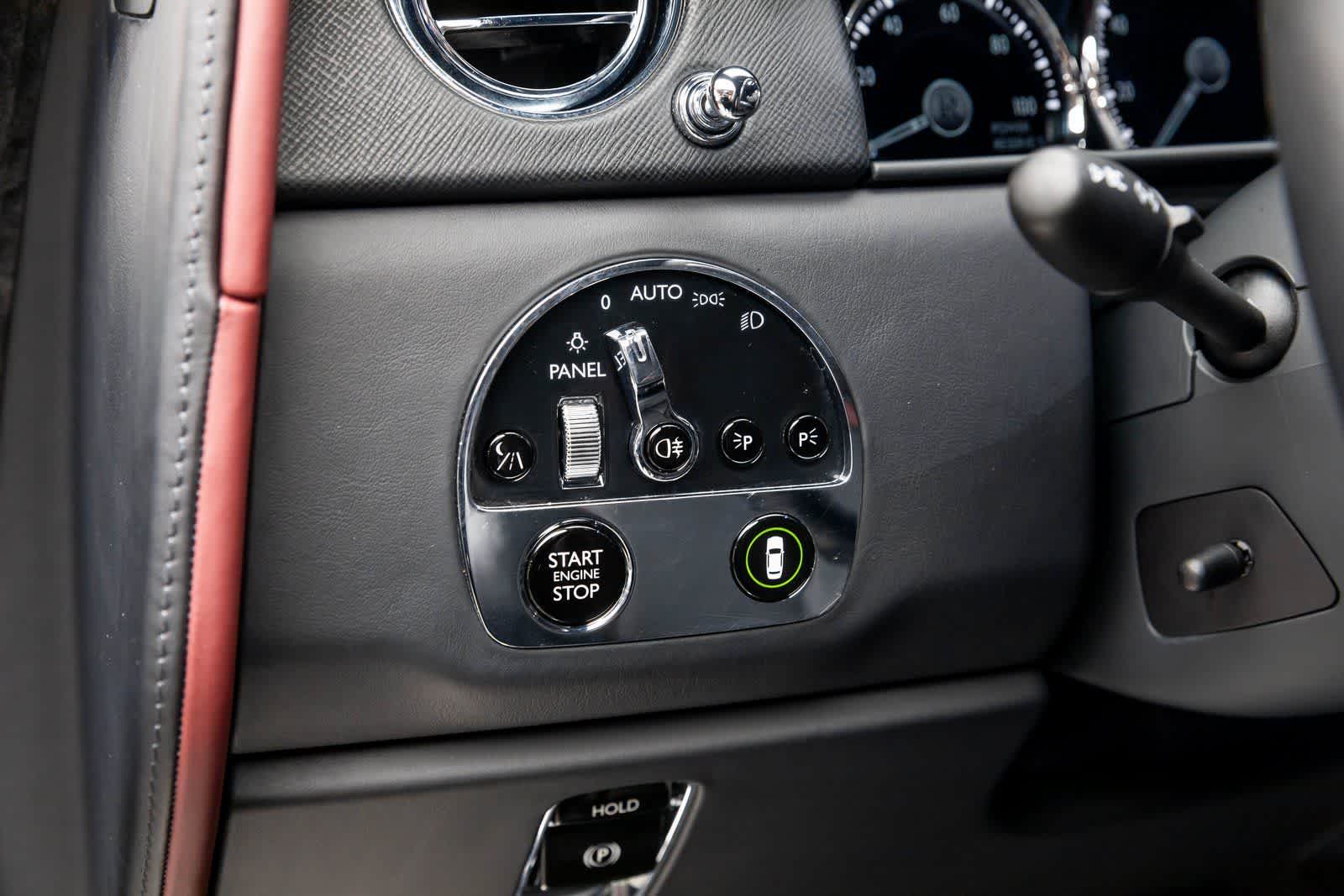 Thumbnail: 2022 Rolls-Royce Cullinan - 15