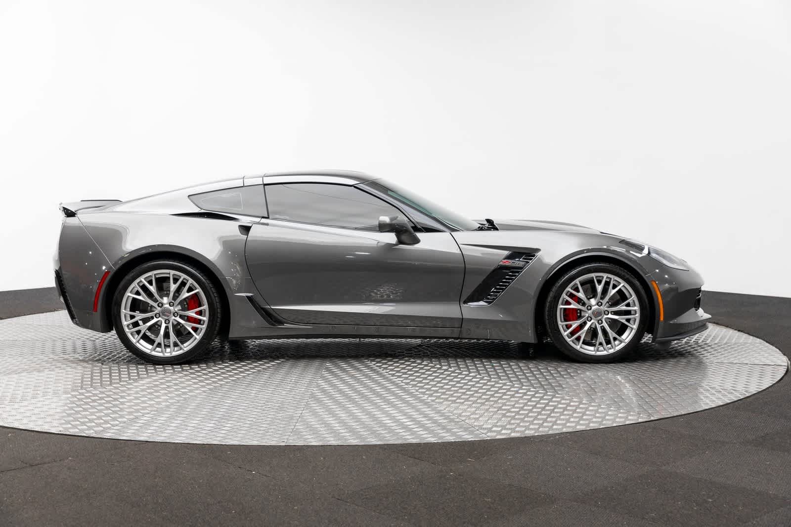 Thumbnail: 2015 Chevrolet Corvette - 50
