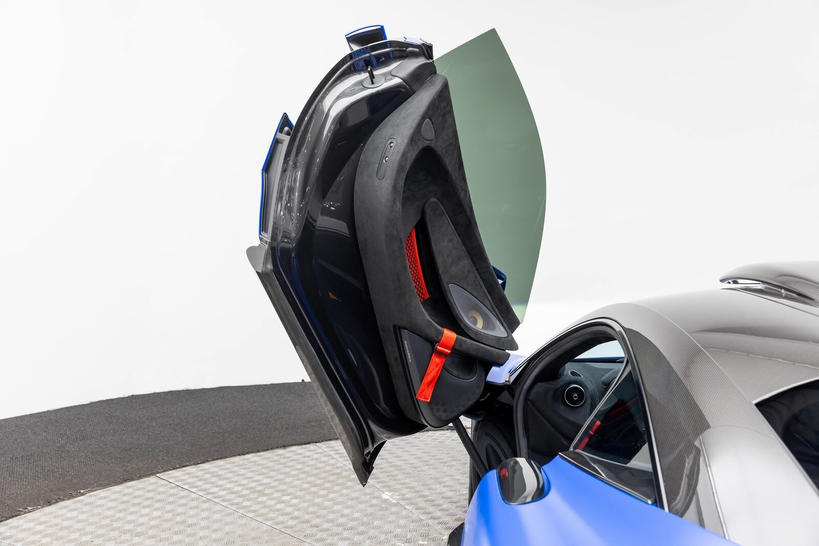 Thumbnail: 2020 Mclaren  - 21