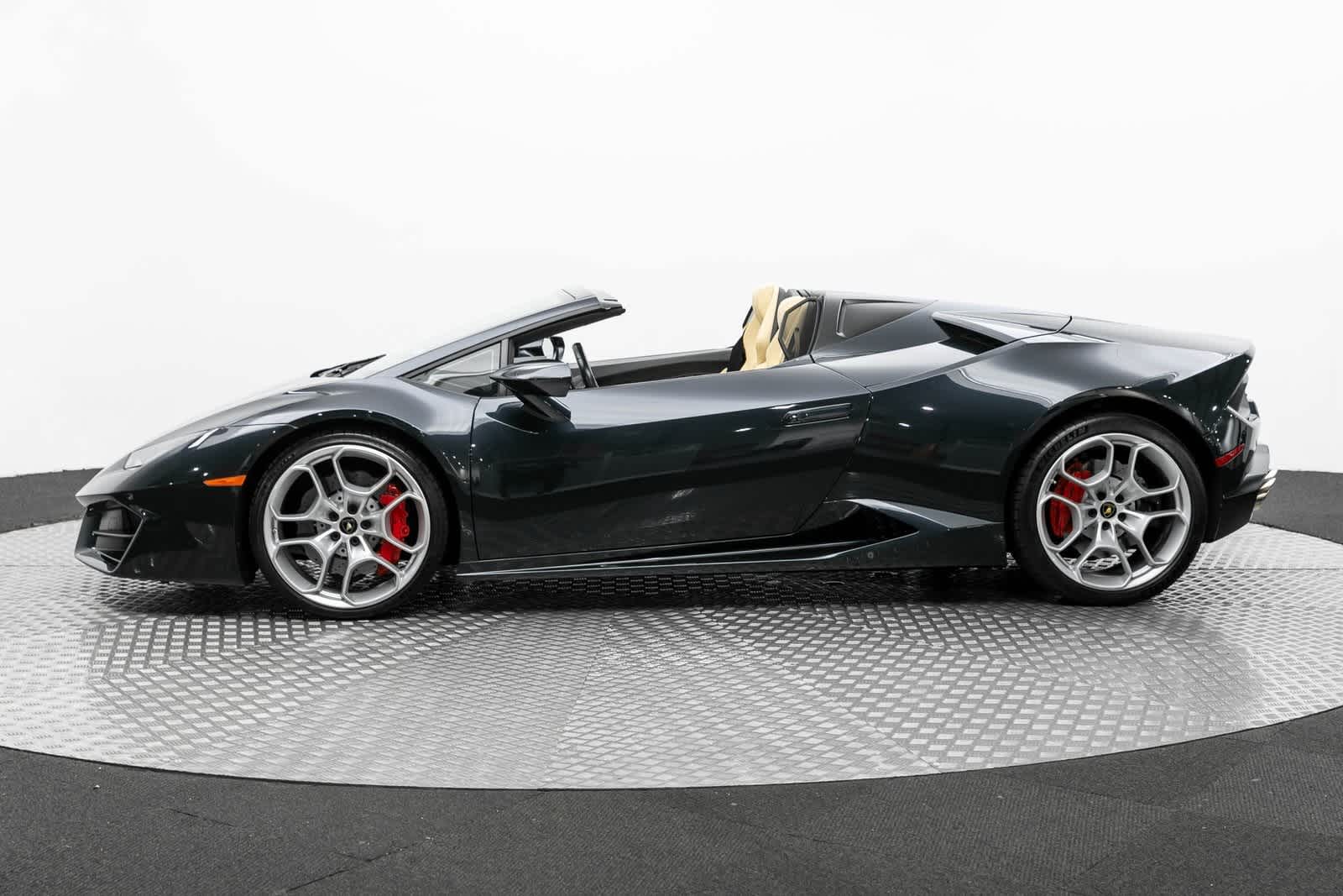 Thumbnail: 2019 Lamborghini Huracan - 3
