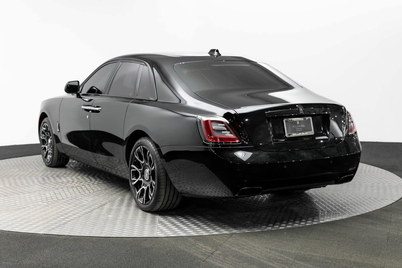 2023 Rolls-Royce Ghost Black Badge 7