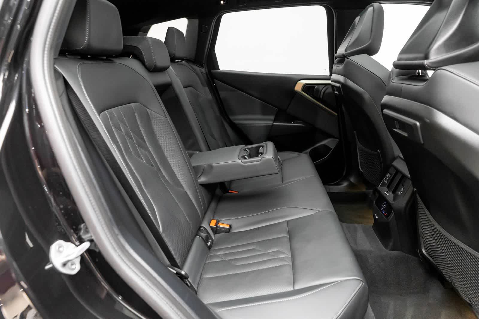 Thumbnail: 2025 BMW X3 - 13