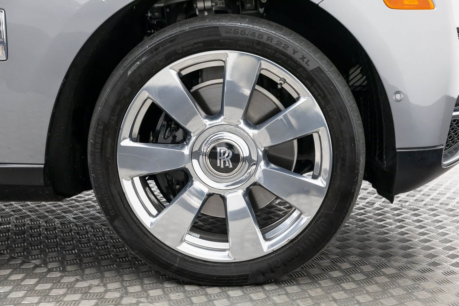 Thumbnail: 2022 Rolls-Royce Cullinan - 47