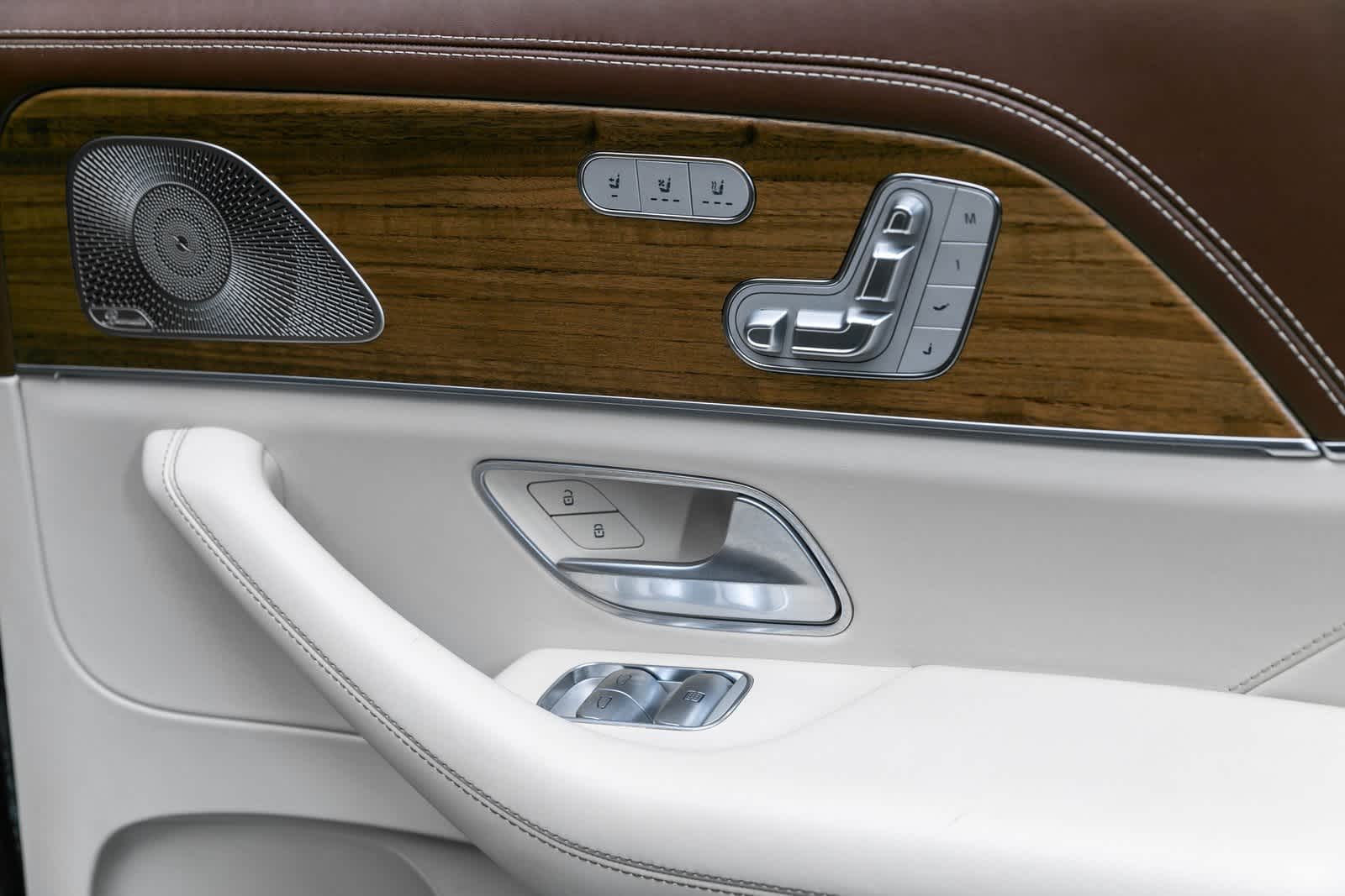 Thumbnail: 2023 Mercedes-Benz GLS - 49