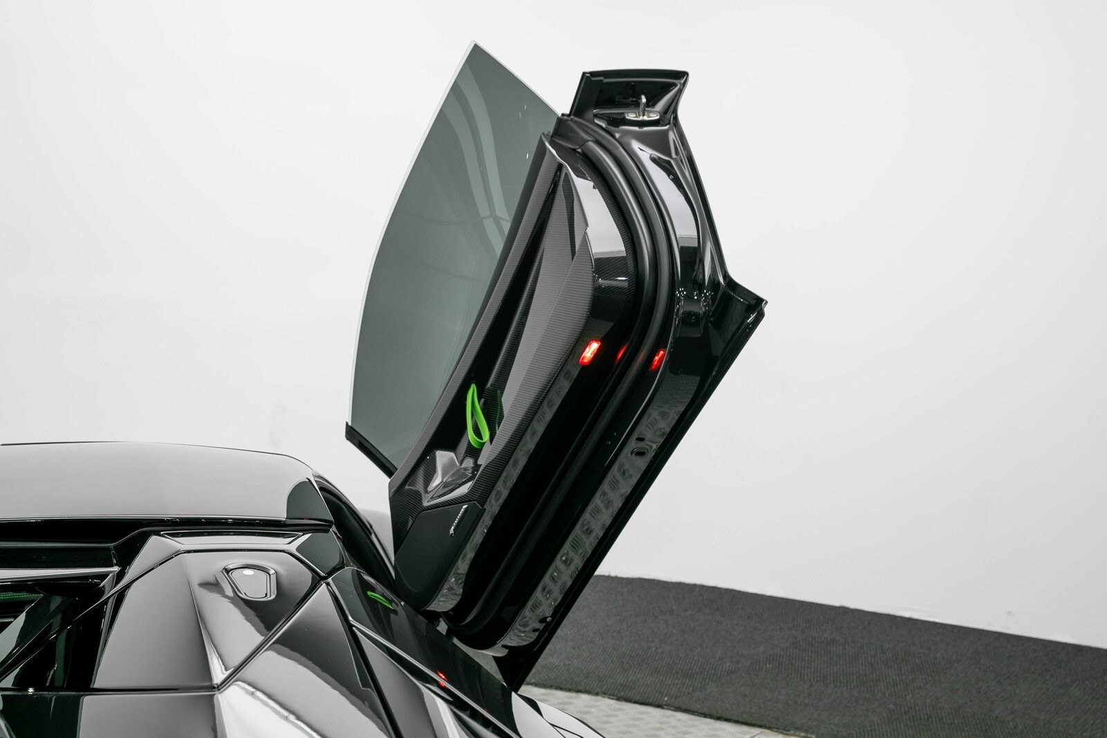 2021 Lamborghini Aventador SVJ 40