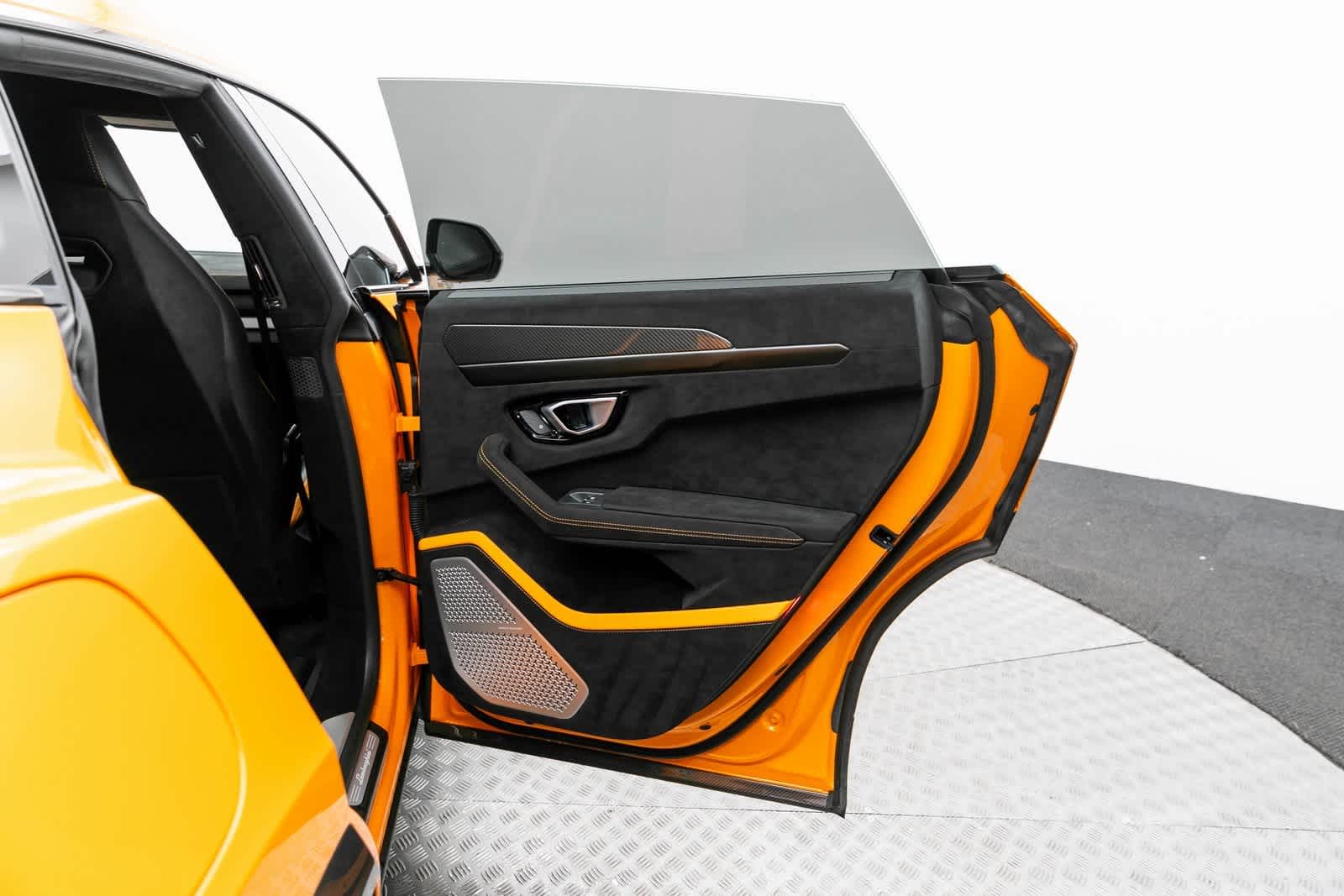 Thumbnail: 2024 Lamborghini Urus - 42