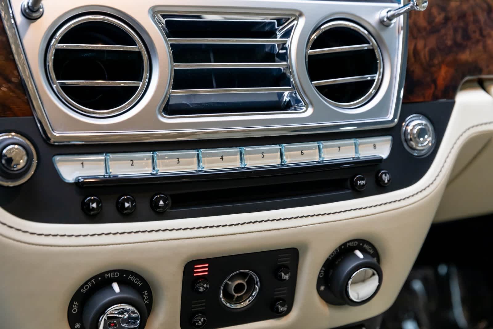 Thumbnail: 2016 Rolls-Royce Wraith - 28