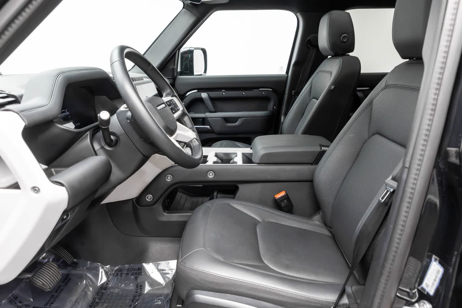 Thumbnail: 2025 Land Rover Defender - 13