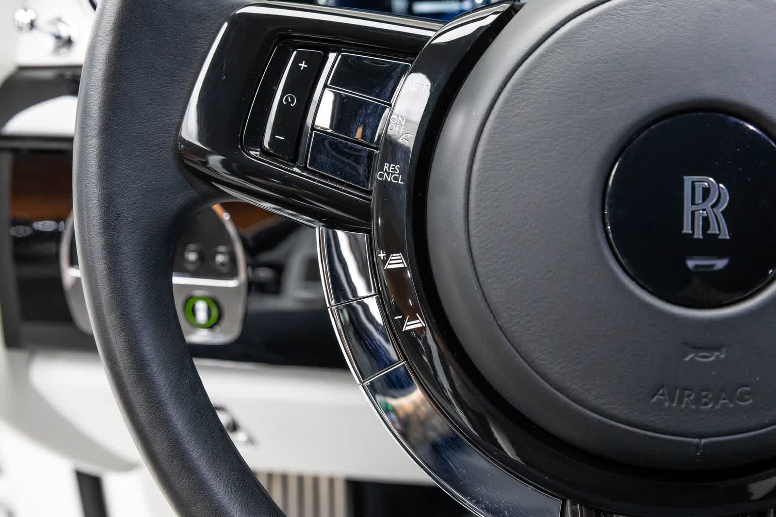 Thumbnail: 2020 Rolls-Royce Phantom - 22