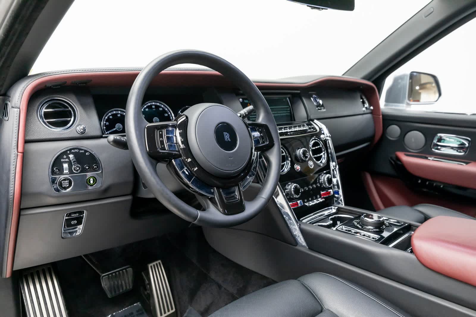 Thumbnail: 2022 Rolls-Royce Cullinan - 14