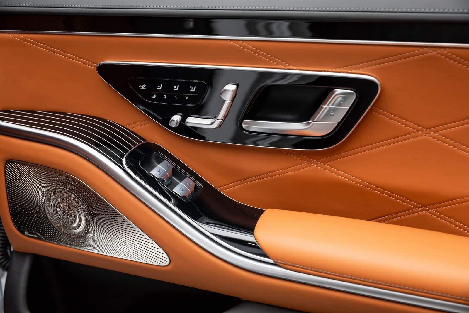Thumbnail: 2024 Mercedes-Benz S-Class - 44