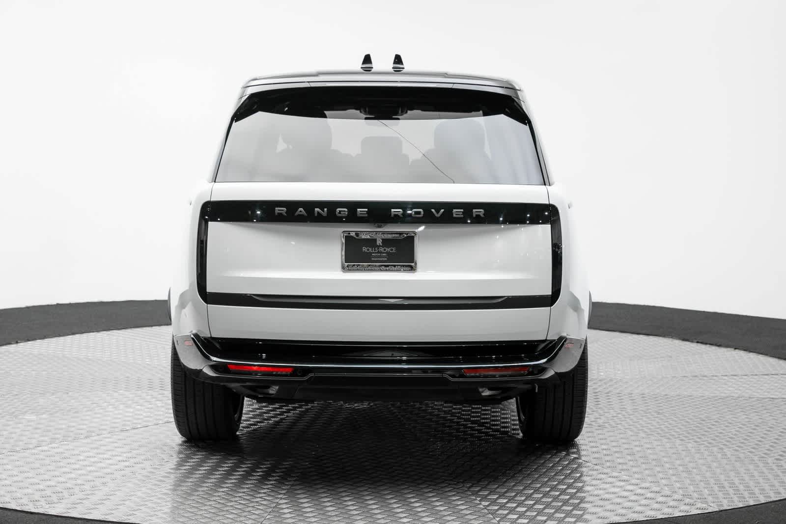 Thumbnail: 2025 Land Rover Range Rover - 5
