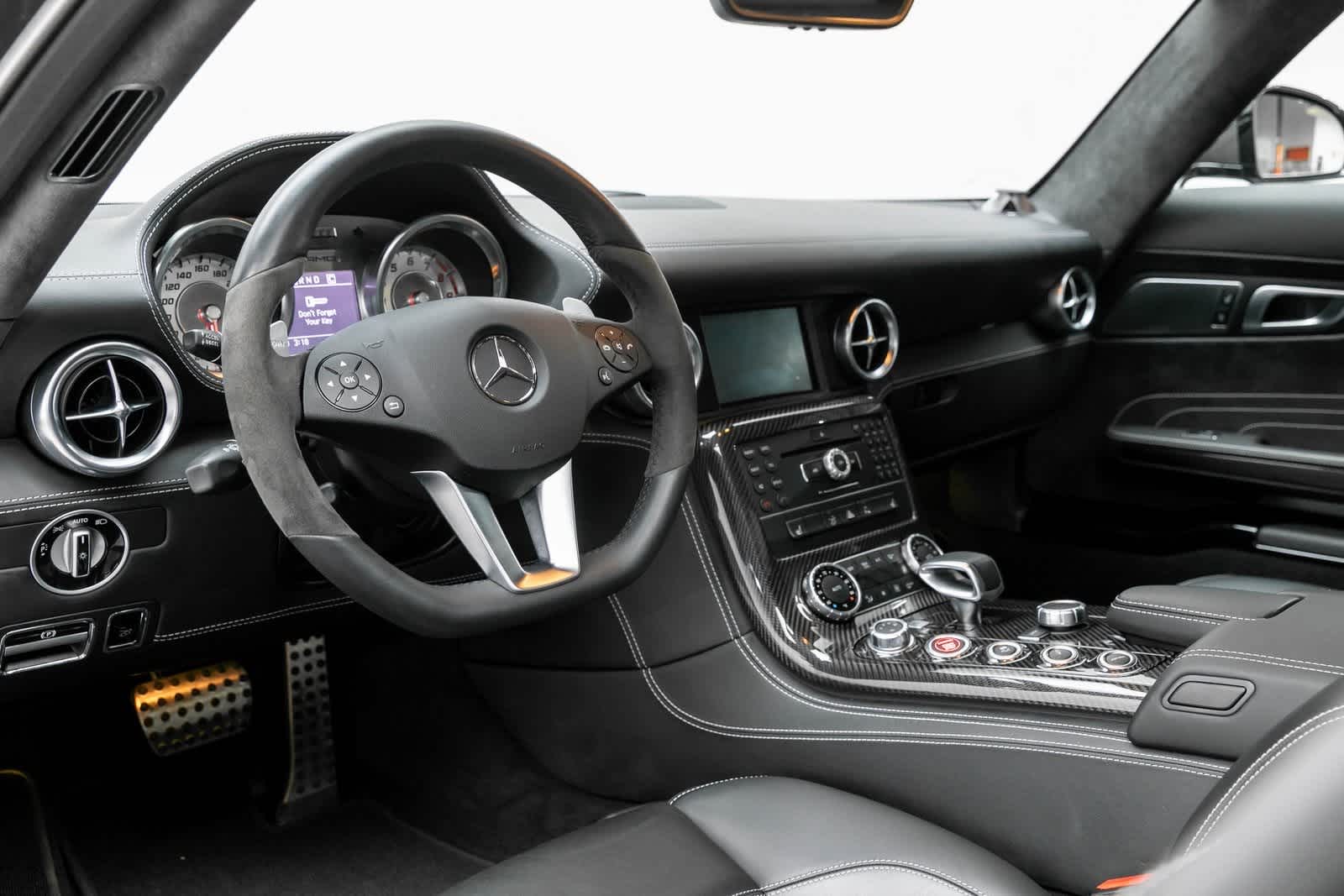 Thumbnail: 2012 Mercedes-Benz SLS AMG - 2