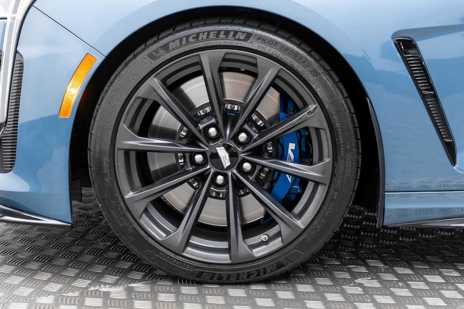 Thumbnail: 2023 Cadillac CT4 - 8