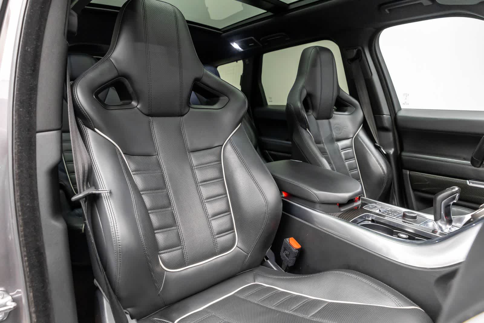Thumbnail: 2017 Land Rover Range Rover Sport - 17