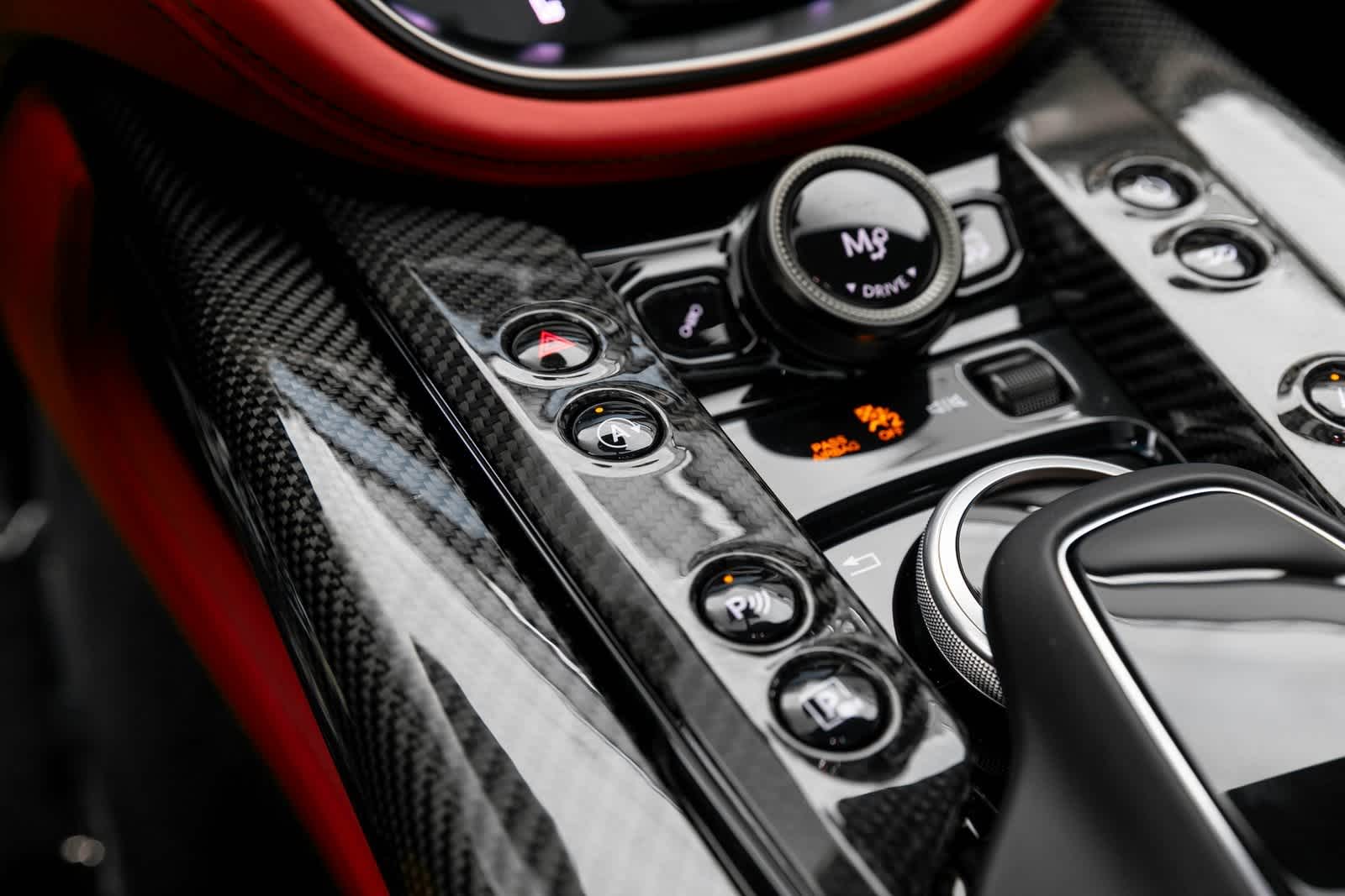 Thumbnail: 2023 Aston Martin DBX - 32