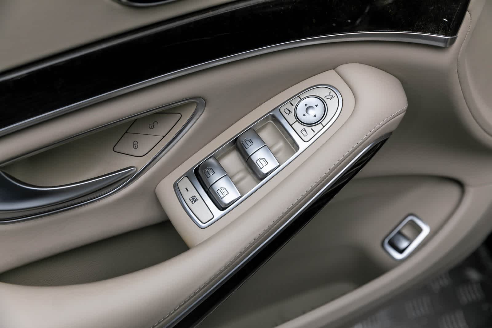 Thumbnail: 2020 Mercedes-Benz S-Class - 30