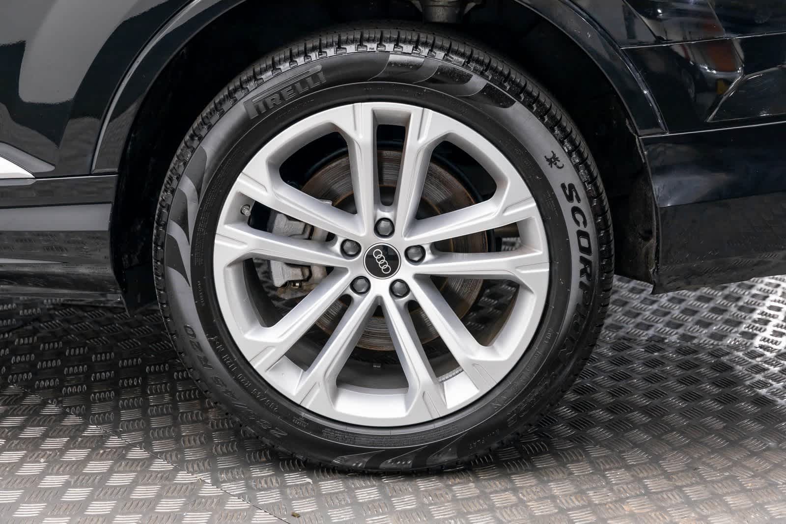 Thumbnail: 2025 Audi Q7 - 45