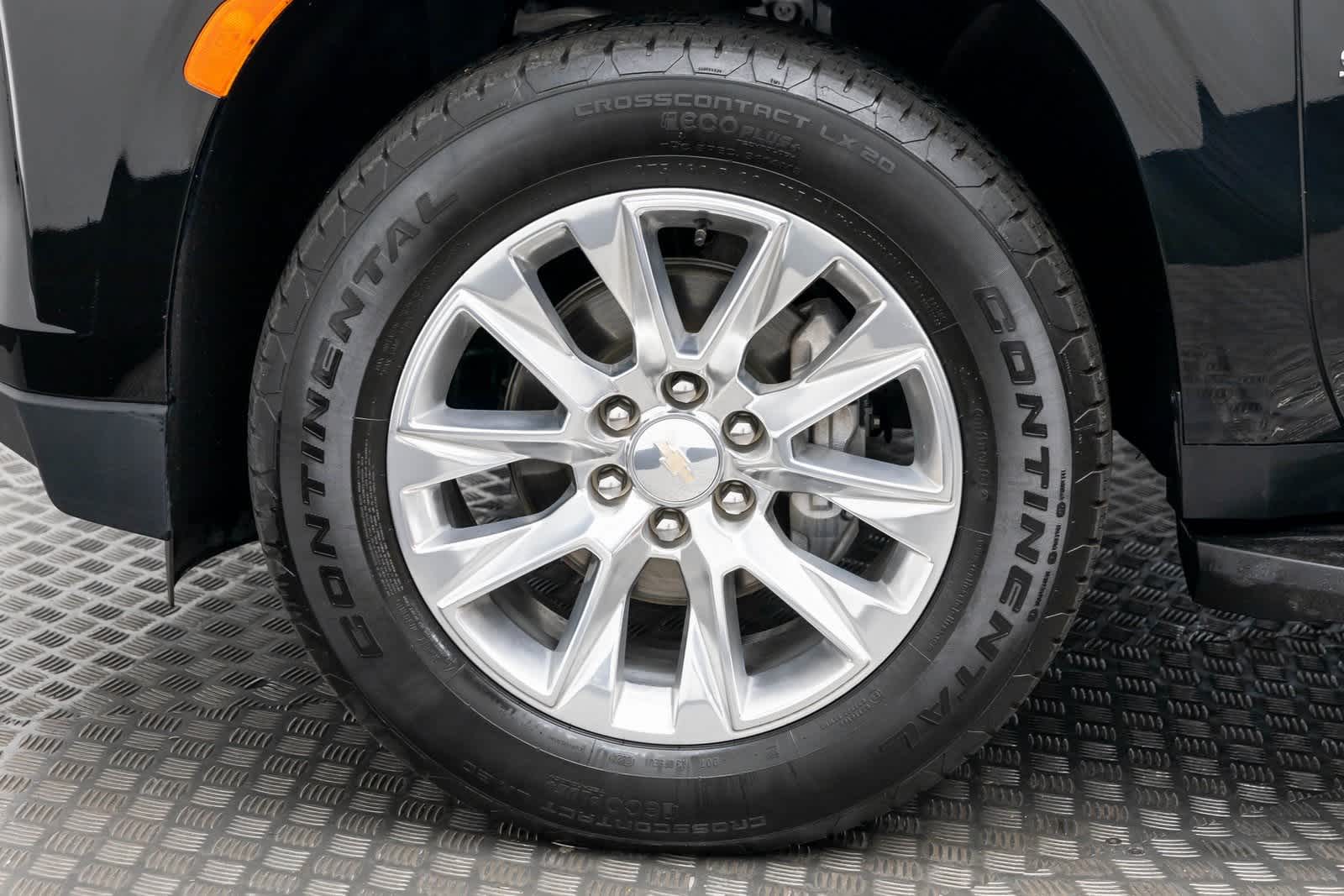 Thumbnail: 2024 Chevrolet Suburban - 8