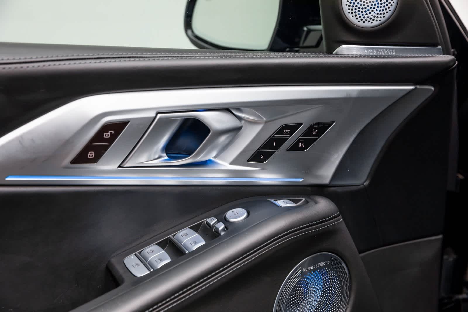 Thumbnail: 2024 BMW XM - 29