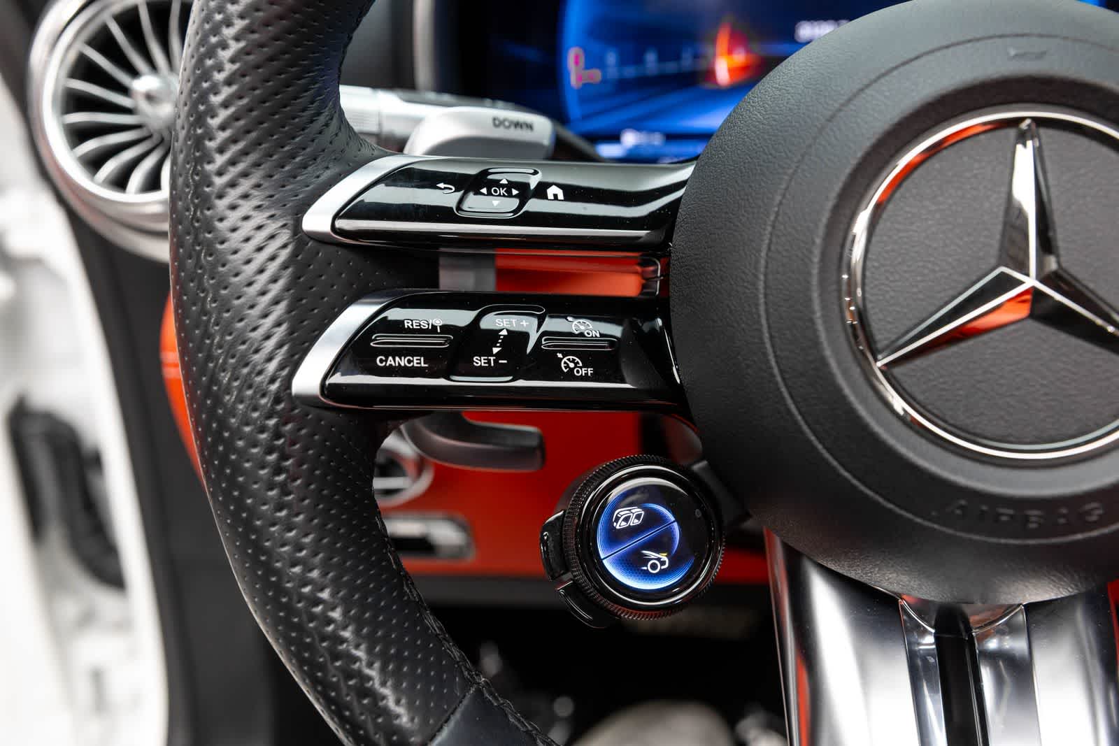 Thumbnail: 2022 Mercedes-Benz SL-Class - 31