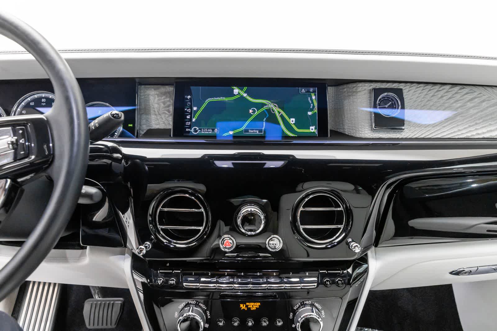 Thumbnail: 2020 Rolls-Royce Phantom - 25