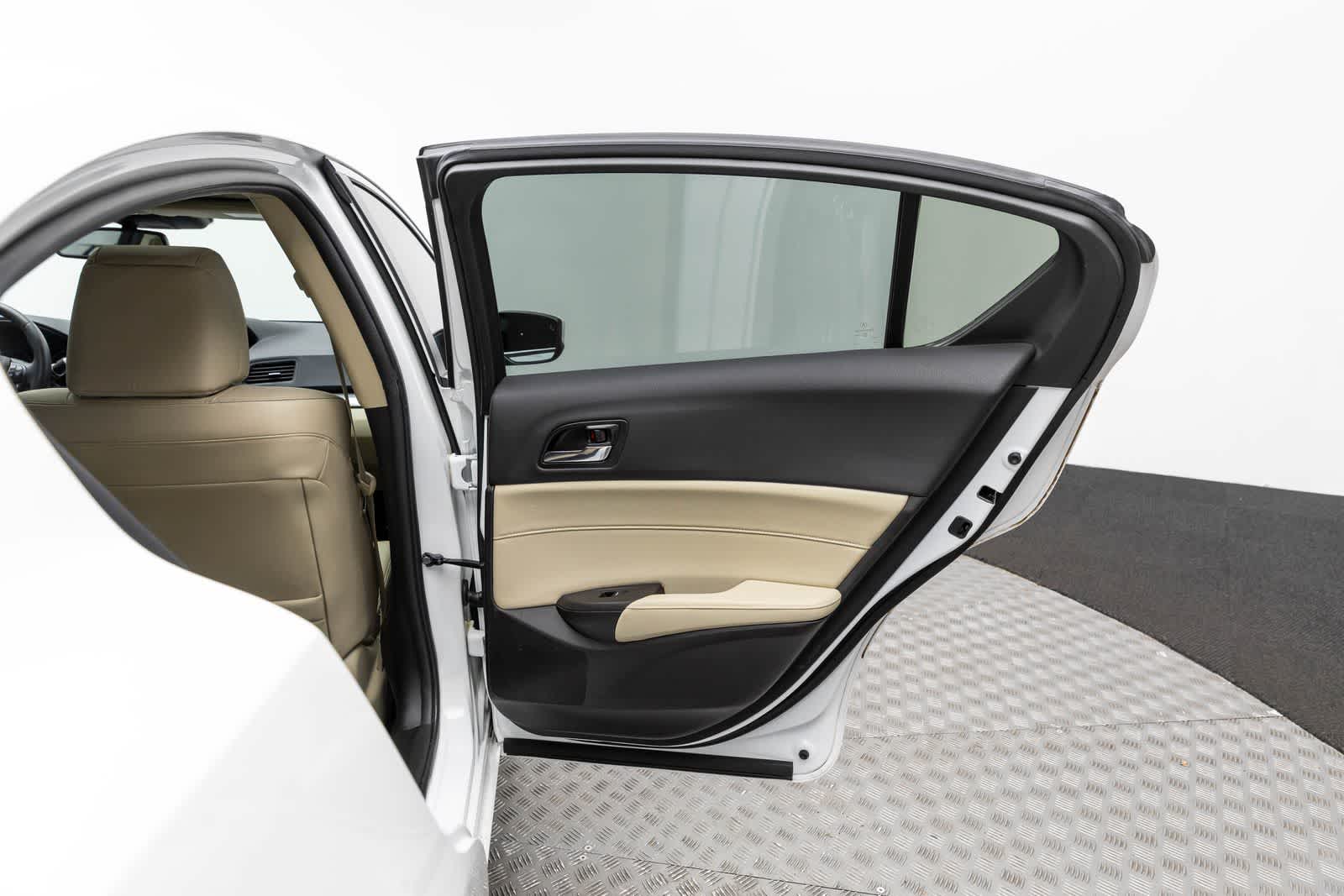 Thumbnail: 2018 Acura ILX - 41