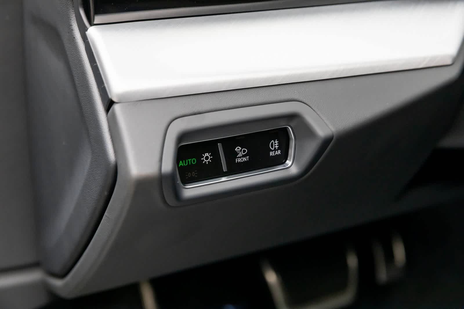 Thumbnail: 2022 Lamborghini Urus - 29