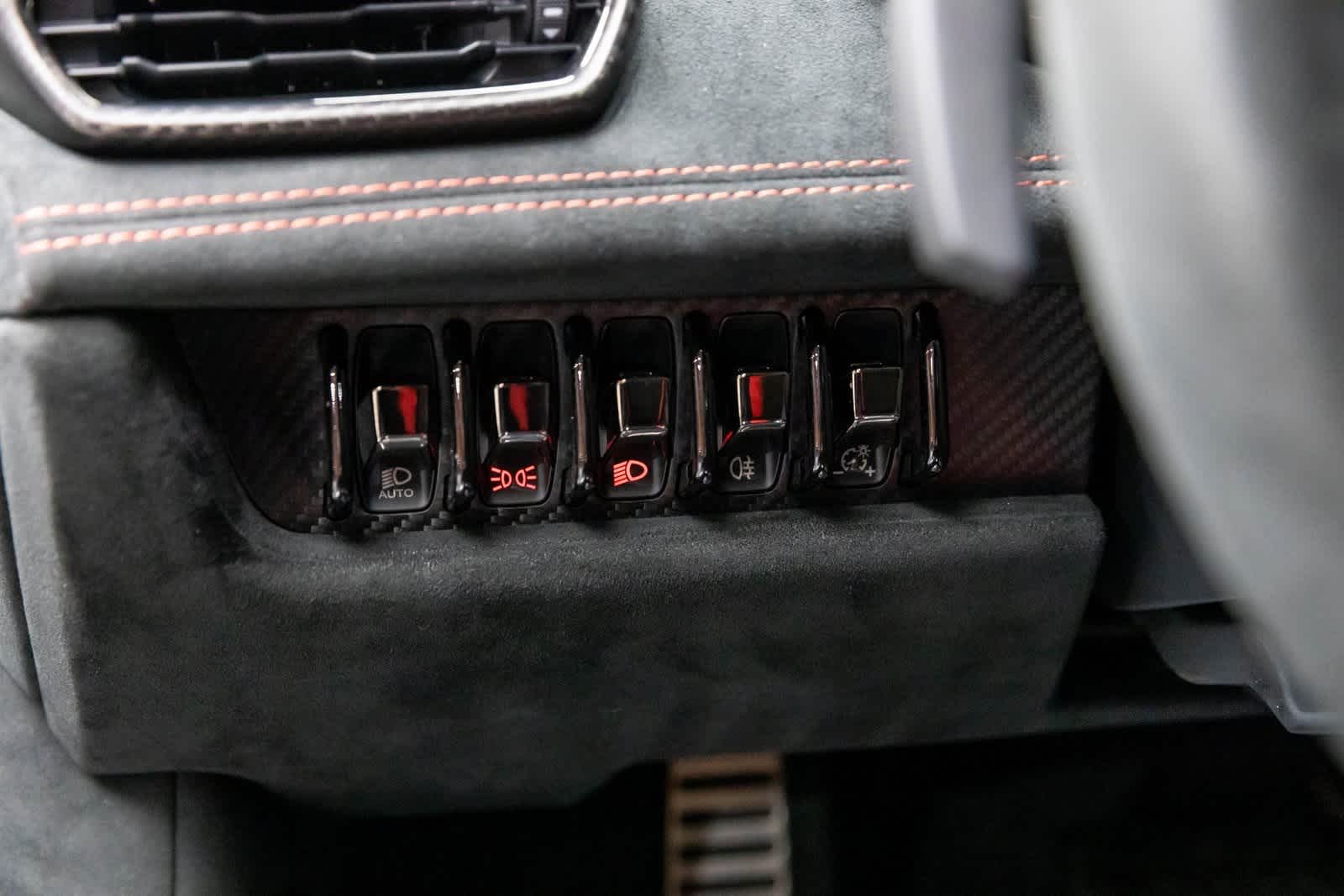 Thumbnail: 2022 Lamborghini Huracan - 28