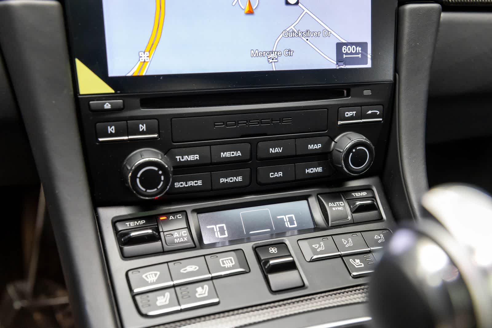 Thumbnail: 2019 Porsche 911 - 37